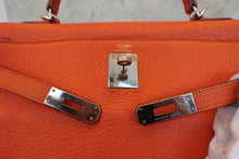 画像をギャラリービューアに読み込む, HERMES／エルメス ケリー32 トリヨンクレマンス オレンジ □M刻印 ショルダーバッグ 800010066
