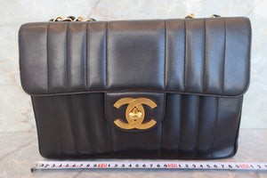 CHANEL/シャネル マドモアゼルチェーンショルダーバッグ ラムスキン ブラック/ゴールド金具 ショルダーバッグ 700080084