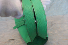 Load image into Gallery viewer, HERMES PICOTIN LOCK PM Clemence leather Vert comics U Engraving Hand bag 700100197
