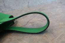 Load image into Gallery viewer, HERMES PICOTIN LOCK PM Clemence leather Vert comics U Engraving Hand bag 700100197
