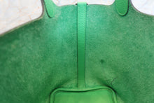 Load image into Gallery viewer, HERMES PICOTIN LOCK PM Clemence leather Vert comics U Engraving Hand bag 700100197
