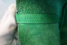 Load image into Gallery viewer, HERMES PICOTIN LOCK PM Clemence leather Vert comics U Engraving Hand bag 700100197
