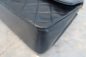 CHANEL/シャネル マトラッセWフラップWチェーンショルダーバッグ ラムスキン ネイビー/ゴールド金具 ショルダーバッグ 700070085