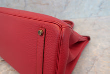 Load image into Gallery viewer, HERMES BIRKIN 35 Ardennes leather Rouge vif 〇Y Engraving Hand bag 700100223

