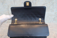 画像をギャラリービューアに読み込む, CHANEL/シャネル マトラッセWフラップWチェーンショルダーバッグ ラムスキン ネイビー/ゴールド金具 ショルダーバッグ 700070085
