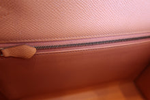 Load image into Gallery viewer, HERMES KELLY 28 Epsom leather Mango □P Engraving Shoulder bag 700120070
