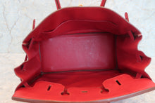 Load image into Gallery viewer, HERMES BIRKIN 35 Ardennes leather Rouge vif 〇Y Engraving Hand bag 700100223
