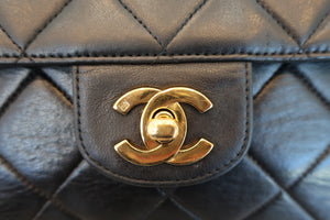 CHANEL/シャネル マトラッセチェーンショルダーバッグ ラムスキン ブラック/ゴールド金具 ショルダーバッグ 700080078