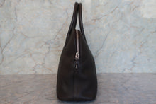 Load image into Gallery viewer, HERMES／BOLIDE 31 Clemence leather Chocolat □M Engraving Shoulder bag 700120058
