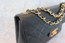 Load image into Gallery viewer, CHANEL Big Matelasse single flap chain shoulder bag Lambskin Black/Gold hadware Shoulder bag 600070070
