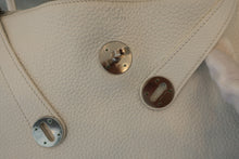 Load image into Gallery viewer, HERMES LINDY 34 Clemence leather White □O Engraving Shoulder bag 600080104
