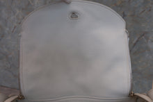 将图片加载到图库查看器，HERMES LINDY 34 Clemence leather White □O刻印 Shoulder bag 600080104
