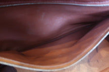 将图片加载到图库查看器，HERMES KELLY 32 Clemence leather Sienne □M刻印 Hand bag 700100177
