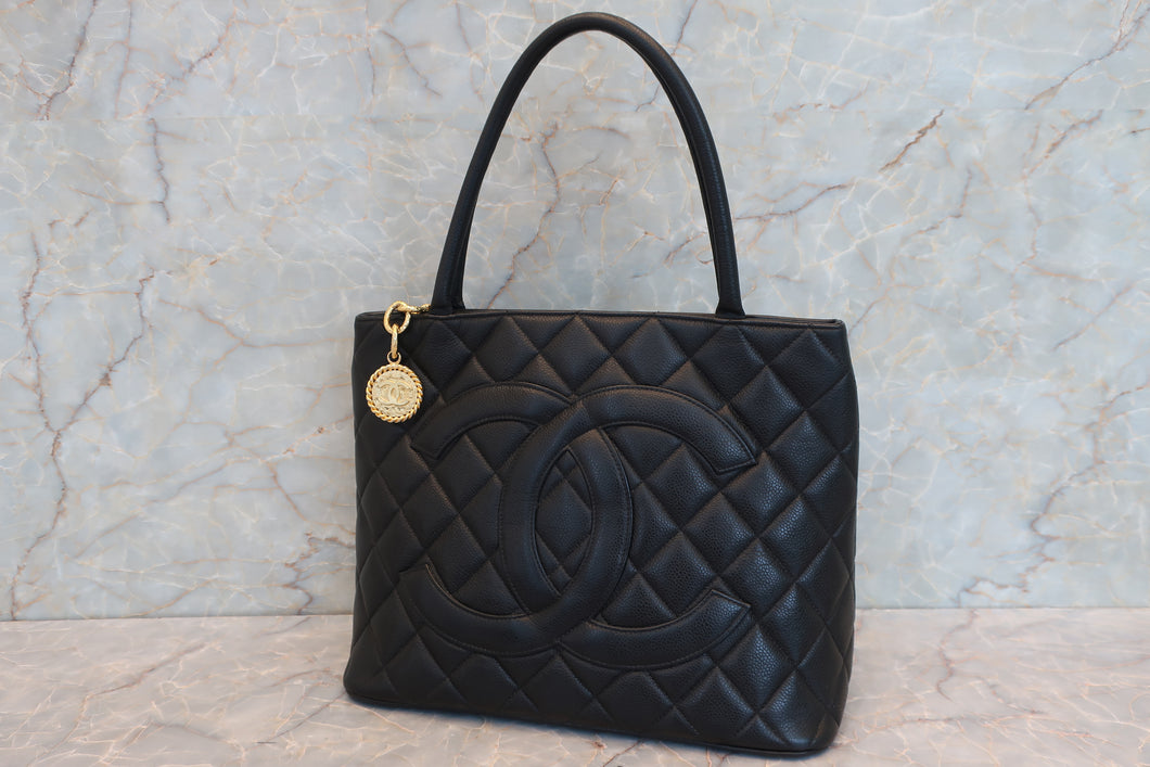 CHANEL/シャネル 復刻トート キャビアスキン ブラック/ゴールド金具 トートバッグ 700070054