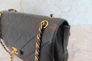 CHANEL Matelasse Double Face chain shoulder bag Lambskin Black/Gold hadware Shoulder bag 600070067