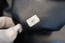 将图片加载到图库查看器，CHANEL/香奈儿 经典双C 化妆包 羊皮 Black/Gold hadware(黑色/金色金属) 化妆包 800030191
