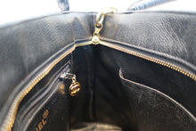 画像をギャラリービューアに読み込む, CHANEL/シャネル 復刻トート キャビアスキン ブラック/ゴールド金具 トートバッグ 700070054
