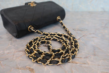 将图片加载到图库查看器，CHANEL/香奈儿 迷你CF 链条包 羊皮 Black/Gold hadware(黑色/金色金属) 肩背包 800050064
