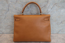 Load image into Gallery viewer, HERMES KELLY 35 Ardennes leather Natural 〇Y Engraving Hand bag 600080130
