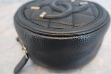 Load image into Gallery viewer, CHANEL Matelasse round chain shoulder bag Caviar skin Black/Gold hadware Shoulder bag 600090229
