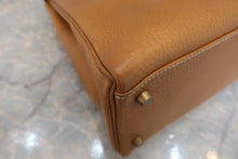 Load image into Gallery viewer, HERMES KELLY 35 Ardennes leather Natural 〇Y Engraving Hand bag 600080130
