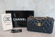 将图片加载到图库查看器，CHANEL/香奈儿 迷你CF 链条包 羊皮 Black/Gold hadware(黑色/金色金属) 肩背包 600070064
