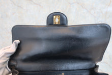 Load image into Gallery viewer, CHANEL Matelasse Double Face shoulder bag Lambskin Black/Gold hadware Shoulder bag 800030197
