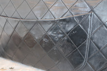 Load image into Gallery viewer, CHANEL Matelasse chain shoulder bag Lambskin Black/Gold hadware Shoulder bag 800050091
