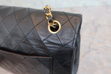 Load image into Gallery viewer, CHANEL Matelasse chain shoulder bag Lambskin Black/Gold hadware Shoulder bag 800050091
