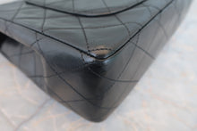 Load image into Gallery viewer, CHANEL Matelasse chain shoulder bag Lambskin Black/Gold hadware Shoulder bag 800050091
