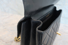 Load image into Gallery viewer, CHANEL Matelasse Double Face shoulder bag Lambskin Black/Gold hadware Shoulder bag 800030197
