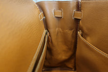 Load image into Gallery viewer, HERMES KELLY 35 Ardennes leather Natural 〇Y Engraving Hand bag 600080130
