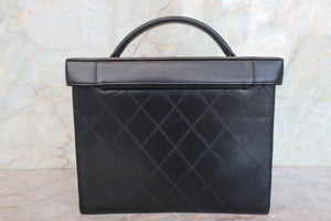 CHANEL/シャネル ビコローレバニティ ラムスキン ブラック/ゴールド金具 バニティ 700090159