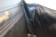 Load image into Gallery viewer, CHANEL Matelasse Double Face shoulder bag Lambskin Black/Gold hadware Shoulder bag 800030197
