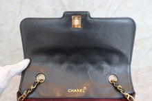 Load image into Gallery viewer, CHANEL Matelasse chain shoulder bag Lambskin Black/Gold hadware Shoulder bag 600100236
