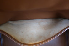 Load image into Gallery viewer, HERMES BIRKIN 35 Graine Couchevel leather Gold □D Engraving Hand bag 700100169
