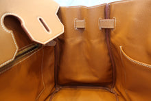 Load image into Gallery viewer, HERMES BIRKIN 35 Graine Couchevel leather Gold □D Engraving Hand bag 700100169
