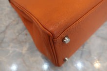 Load image into Gallery viewer, HERMES KELLY 35 Chevre myzore goatskim Orange □H Engraving Shoulder bag 600080135
