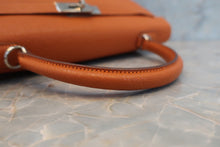 Load image into Gallery viewer, HERMES KELLY 35 Chevre myzore goatskim Orange □H Engraving Shoulder bag 600080135
