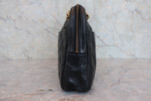 Load image into Gallery viewer, CHANEL Matelasse chain shoulder bag Lambskin Black/Gold hadware Shoulder bag 800050113
