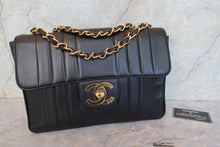 画像をギャラリービューアに読み込む, CHANEL/シャネル マドモアゼルチェーンショルダーバッグ ラムスキン ブラック/ゴールド金具 ショルダーバッグ 700090164

