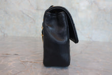 将图片加载到图库查看器，CHANEL/香奈儿 迷你CF 链条包 羊皮 Black/Gold hadware(黑色/金色金属) 肩背包 800070049
