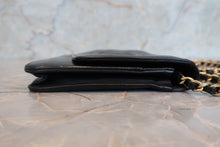 画像をギャラリービューアに読み込む, CHANEL/シャネル ココマークチェーンウォレット キャビアスキン ブラック/ゴールド金具 ショルダーバッグ 800010110
