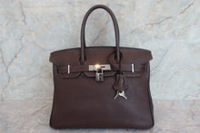 Load image into Gallery viewer, HERMES BIRKIN 30 Bi-color Togo leather Chocolat/Black □I Engraving Hand bag 700050201
