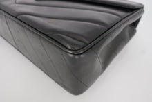 將圖片載入圖庫檢視器 CHANEL/シャネル Vステッチチェーンショルダーバッグ ラムスキン ブラック/ゴールド金具 ショルダーバッグ 800100015
