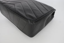 將圖片載入圖庫檢視器 CHANEL/シャネル Vステッチチェーンショルダーバッグ ラムスキン ブラック/ゴールド金具 ショルダーバッグ 800100015
