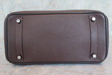 Load image into Gallery viewer, HERMES BIRKIN 30 Bi-color Togo leather Chocolat/Black □I Engraving Hand bag 700050201
