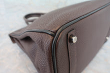 Load image into Gallery viewer, HERMES BIRKIN 30 Bi-color Togo leather Chocolat/Black □I Engraving Hand bag 700050201
