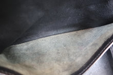 Load image into Gallery viewer, HERMES BIRKIN 30 Bi-color Togo leather Chocolat/Black □I Engraving Hand bag 700050201
