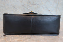将图片加载到图库查看器，CHANEL/香奈儿 coco小姐 链条包 羊皮 Black/Gold hadware(黑色/金色金属) 肩背包 800040017
